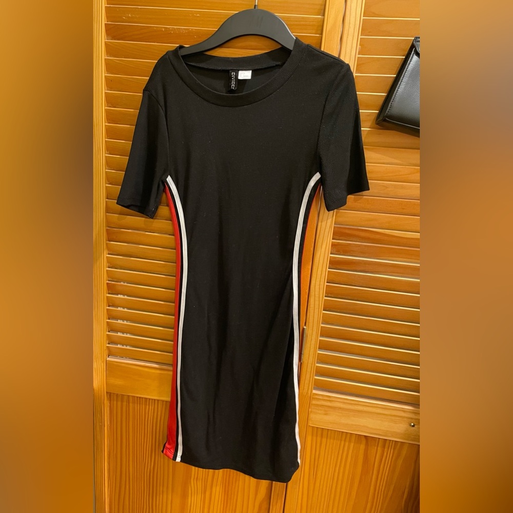 H&M Red Black & White Bodycon Dress